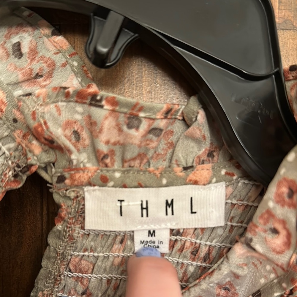 Floral Ruffle Blouse - Picture 2 of 2